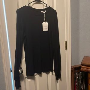LNA bat wing shirt sz small
